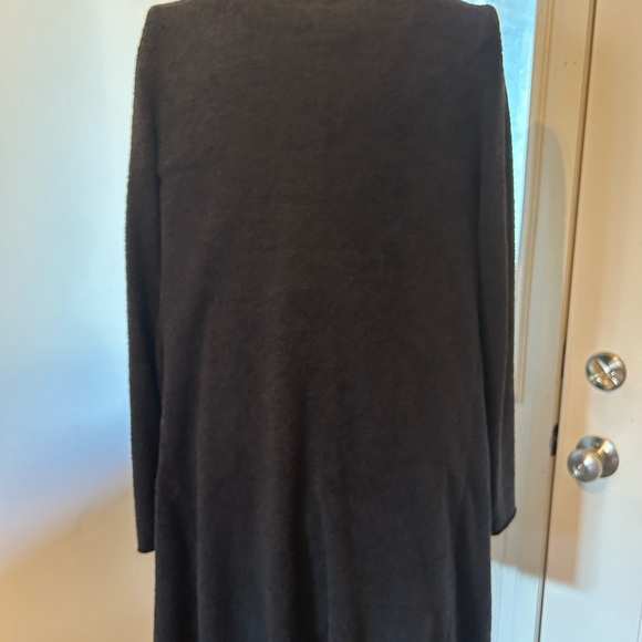 SOLD! Barefoot Dreams sweater. Like new. - Picture 4 of 4